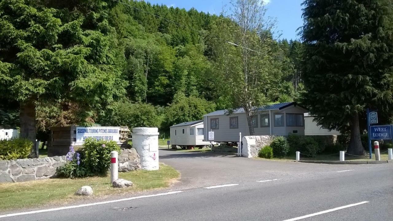 West Lodge Caravan Park Comrie Exteriör bild